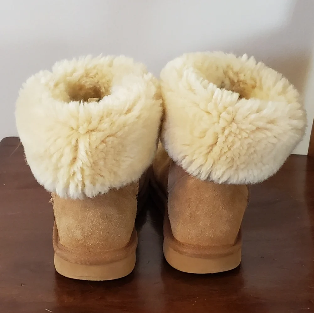 Sheepskin Women's Boots Size 6